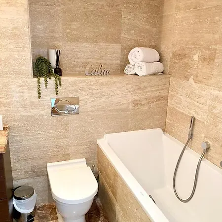 Ocean Village Lovely 2 Bedroom * Gibraltar